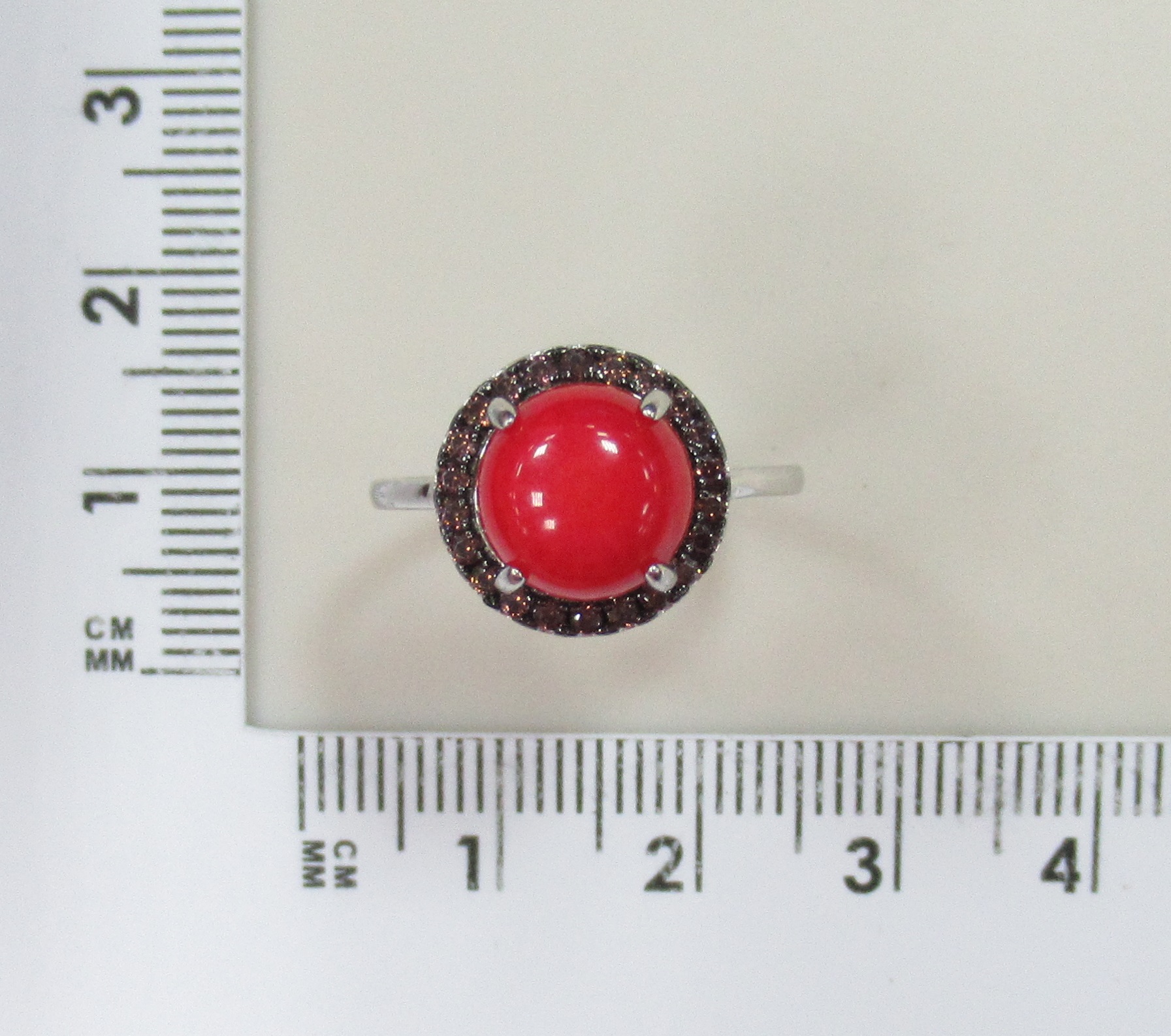 Серебряное кольцо с кораллом